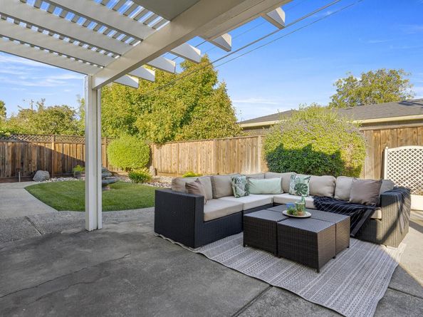 2476 Le Bain Drive, San Jose CA 95130
