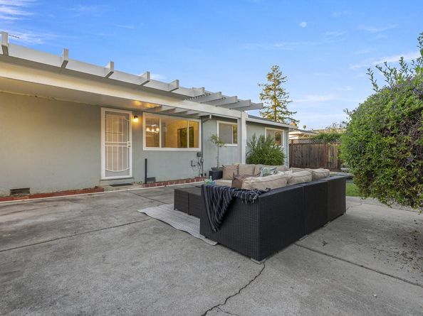 2476 Le Bain Drive, San Jose CA 95130