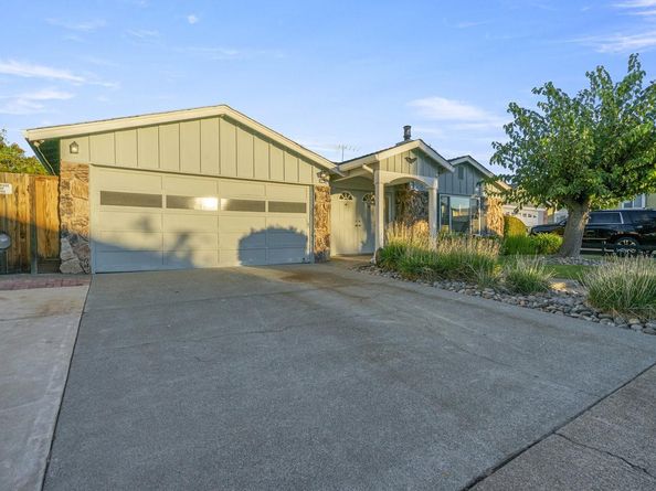 2476 Le Bain Drive, San Jose CA 95130