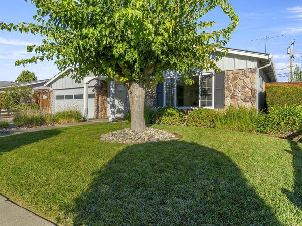2476 Le Bain Drive, San Jose CA 95130