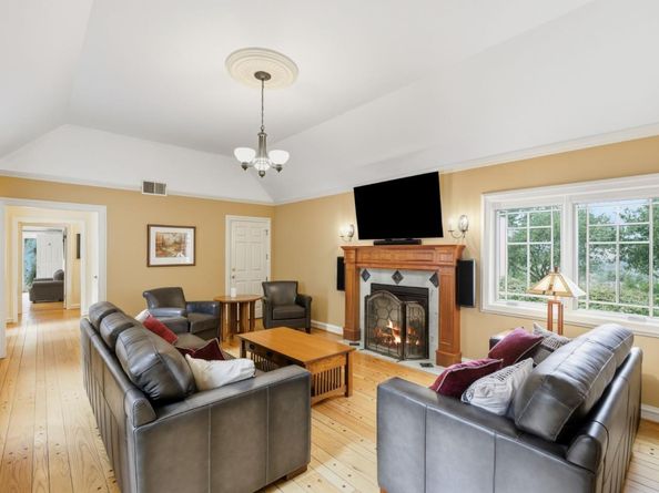 23423 Toyonita Road, Los Altos Hills CA 94024