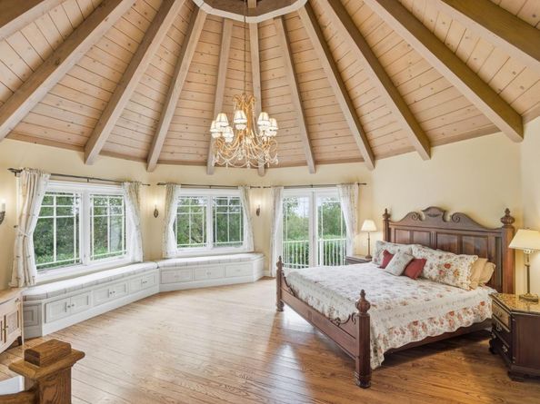 23423 Toyonita Road, Los Altos Hills CA 94024