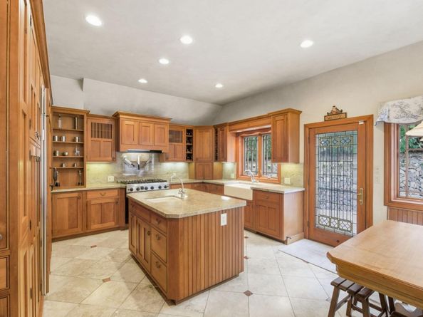 23423 Toyonita Road, Los Altos Hills CA 94024