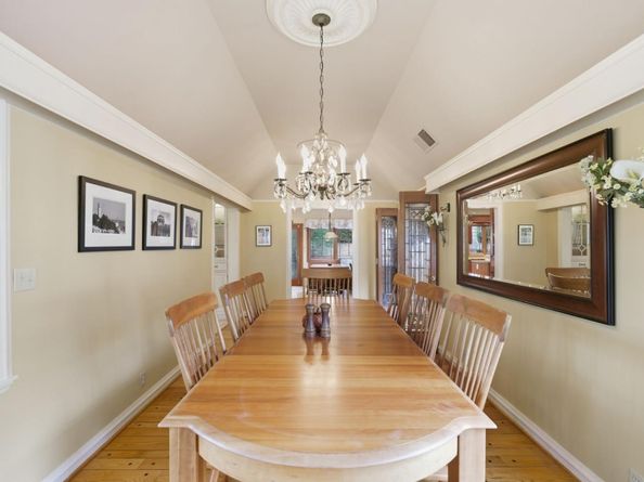 23423 Toyonita Road, Los Altos Hills CA 94024