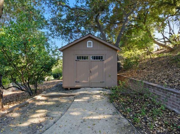 23423 Toyonita Road, Los Altos Hills CA 94024