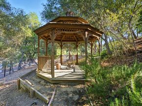 23423 Toyonita Road, Los Altos Hills CA 94024