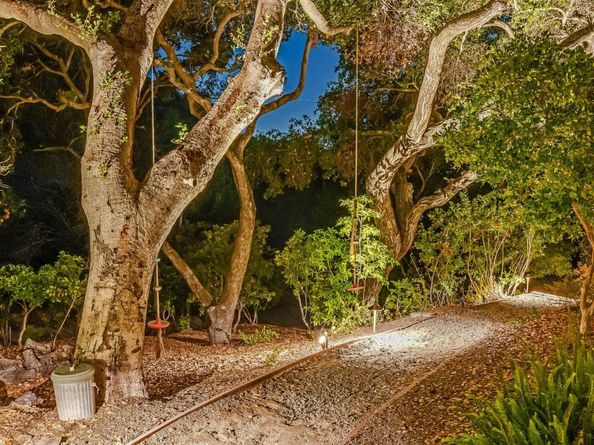 23423 Toyonita Road, Los Altos Hills CA 94024