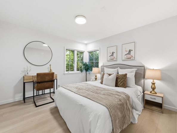 1023 Mercedes Avenue, Los Altos CA 94022