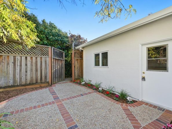 1023 Mercedes Avenue, Los Altos CA 94022