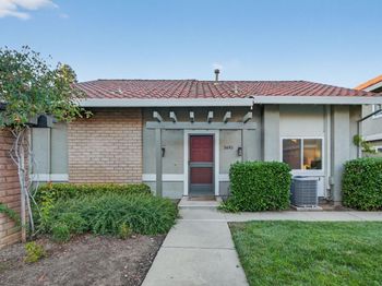5693 Seifert Avenue