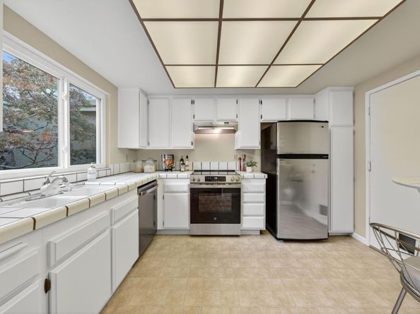 5693 Seifert Avenue, San Jose CA 95118