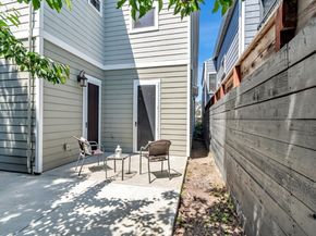 1633 15th Street, Oakland CA 94607