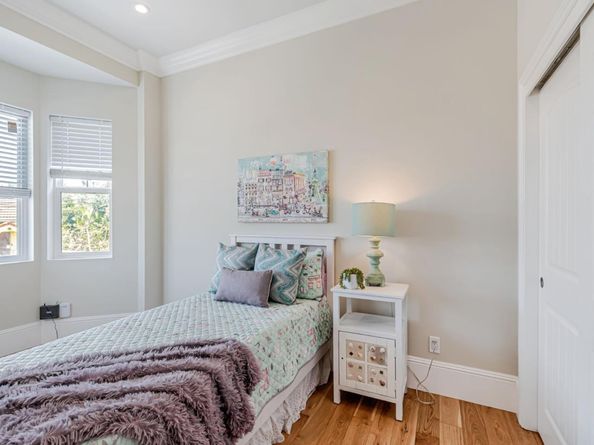 1633 15th Street, Oakland CA 94607