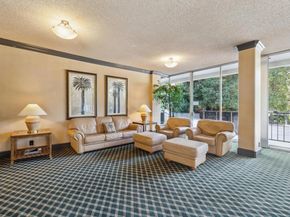 1330 University Drive 66, Menlo Park CA 94025