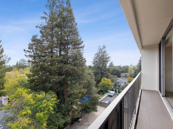 1330 University Drive 66, Menlo Park CA 94025