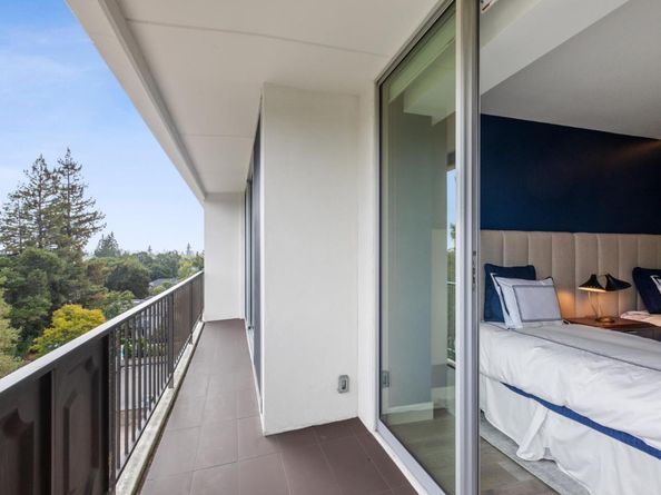 1330 University Drive 66, Menlo Park CA 94025