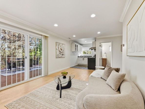 866 Alma Place, Oakland CA 94610