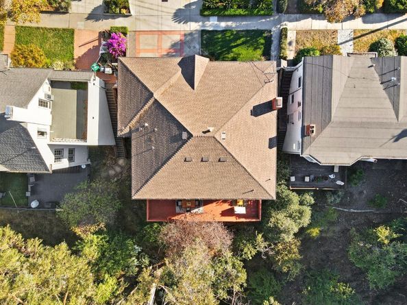 866 Alma Place, Oakland CA 94610