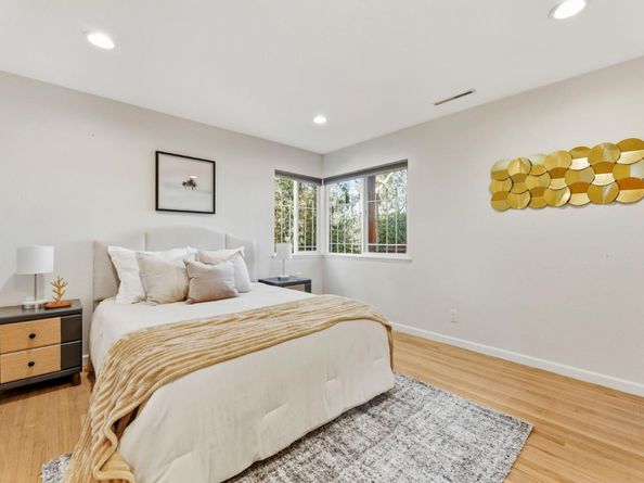 866 Alma Place, Oakland CA 94610