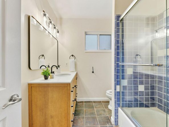 866 Alma Place, Oakland CA 94610