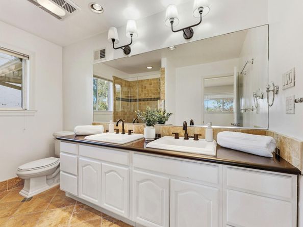 866 Alma Place, Oakland CA 94610