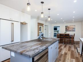 1790 Sunshine Valley Road, Moss Beach CA 94038