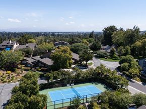 2 Hallmark Circle, Menlo Park CA 94025
