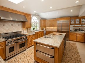 13456 Mandoli Drive, Los Altos Hills CA 94022