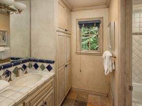 13456 Mandoli Drive, Los Altos Hills CA 94022