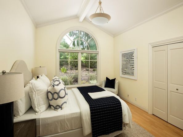 13456 Mandoli Drive, Los Altos Hills CA 94022