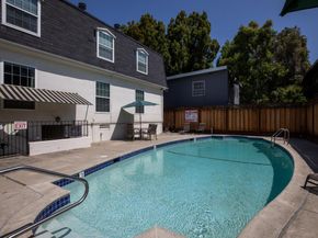 445 Oak Grove Avenue 4, Menlo Park CA 94025
