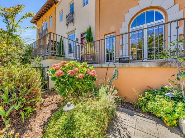 484 Gabilan Street, Los Altos CA 94022