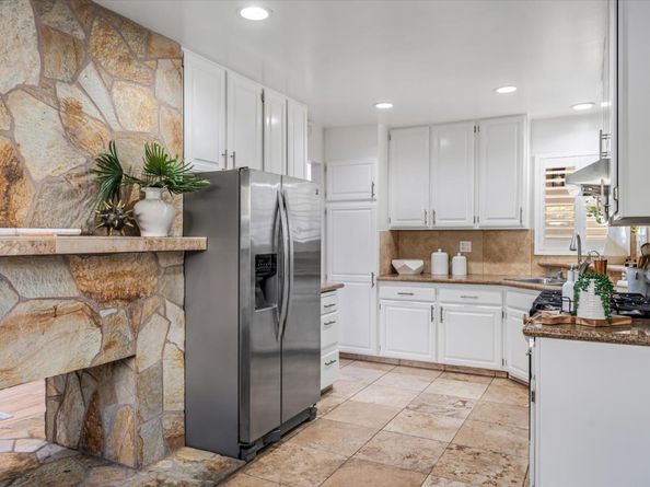 100 Highland Oaks Drive, Los Gatos CA 95032