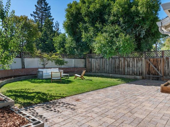 100 Highland Oaks Drive, Los Gatos CA 95032