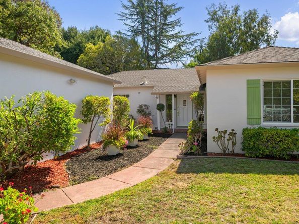 3888 Magnolia Drive, Palo Alto CA 94306