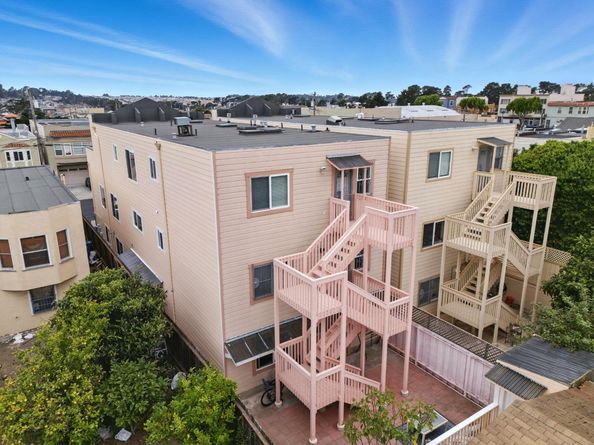 157 Station Avenue, Daly City CA 94014