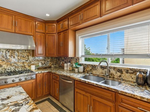 157 Station Avenue, Daly City CA 94014