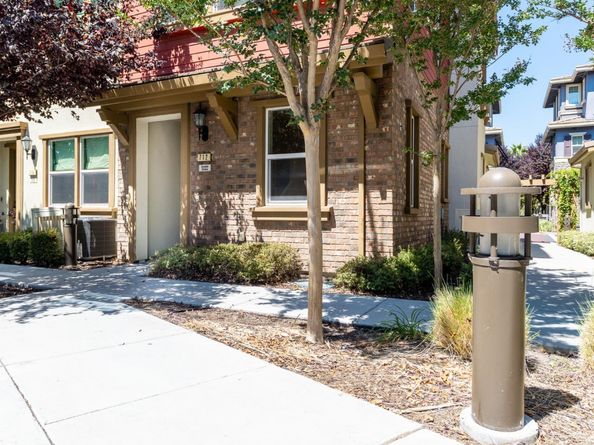 712 Bramble Terrace, Sunnyvale CA 94086