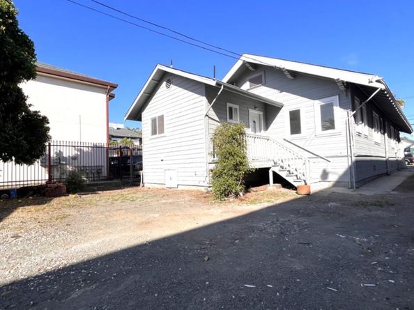 1729 28th Avenue, Oakland CA 94601