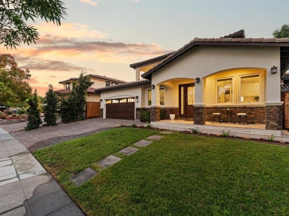 891 E Estates Drive, Cupertino CA 95014