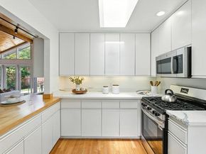 4244 Los Palos Place, Palo Alto CA 94306