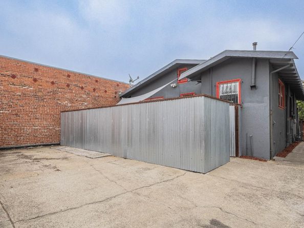 4211 Martin Luther King Jr Way, Oakland CA 94609