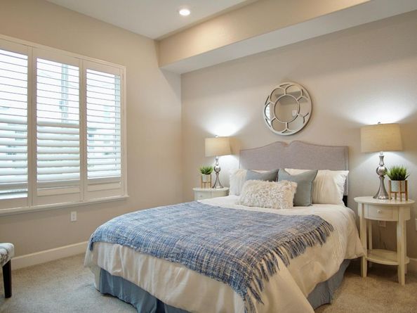 338 Llano De Los Robles Avenue 3, San Jose CA 95136