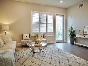 338 Llano De Los Robles Avenue 3, San Jose CA 95136