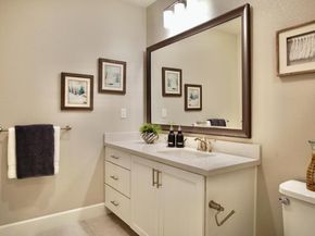 338 Llano De Los Robles Avenue 3, San Jose CA 95136