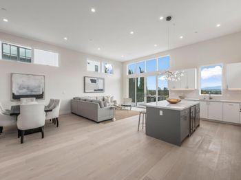 21 Highland Avenue