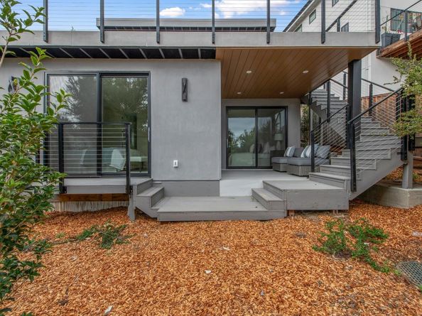 21 Highland Avenue, San Carlos CA 94070