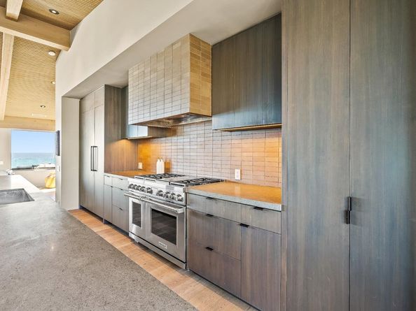 1122 W Cliff Drive, Santa Cruz CA 95060