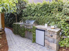 2303 Oberlin Street, Palo Alto CA 94306