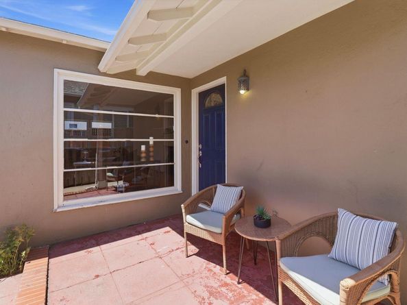 1545 Alameda de las Pulgas, San Carlos CA 94070